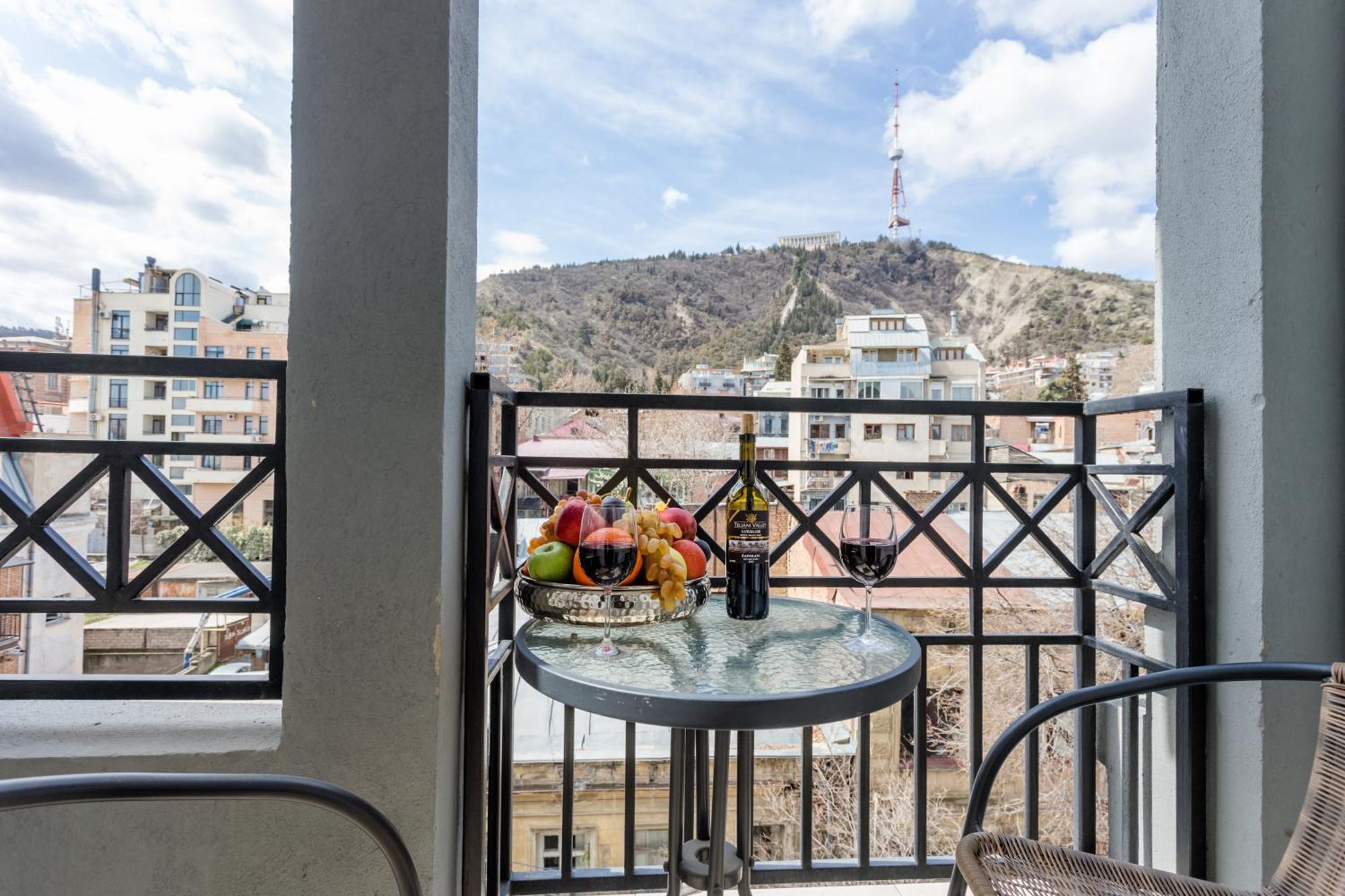 Rustaveli Residence I Tbilisi Exterior photo
